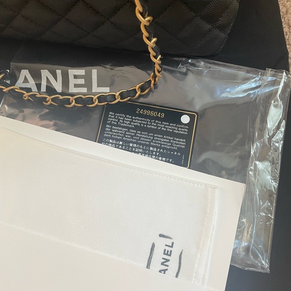 Beautiful Chanel Coco Handle medium - Picture 2 of 9